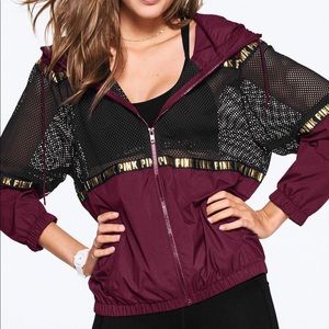 **WANTED** size M or L